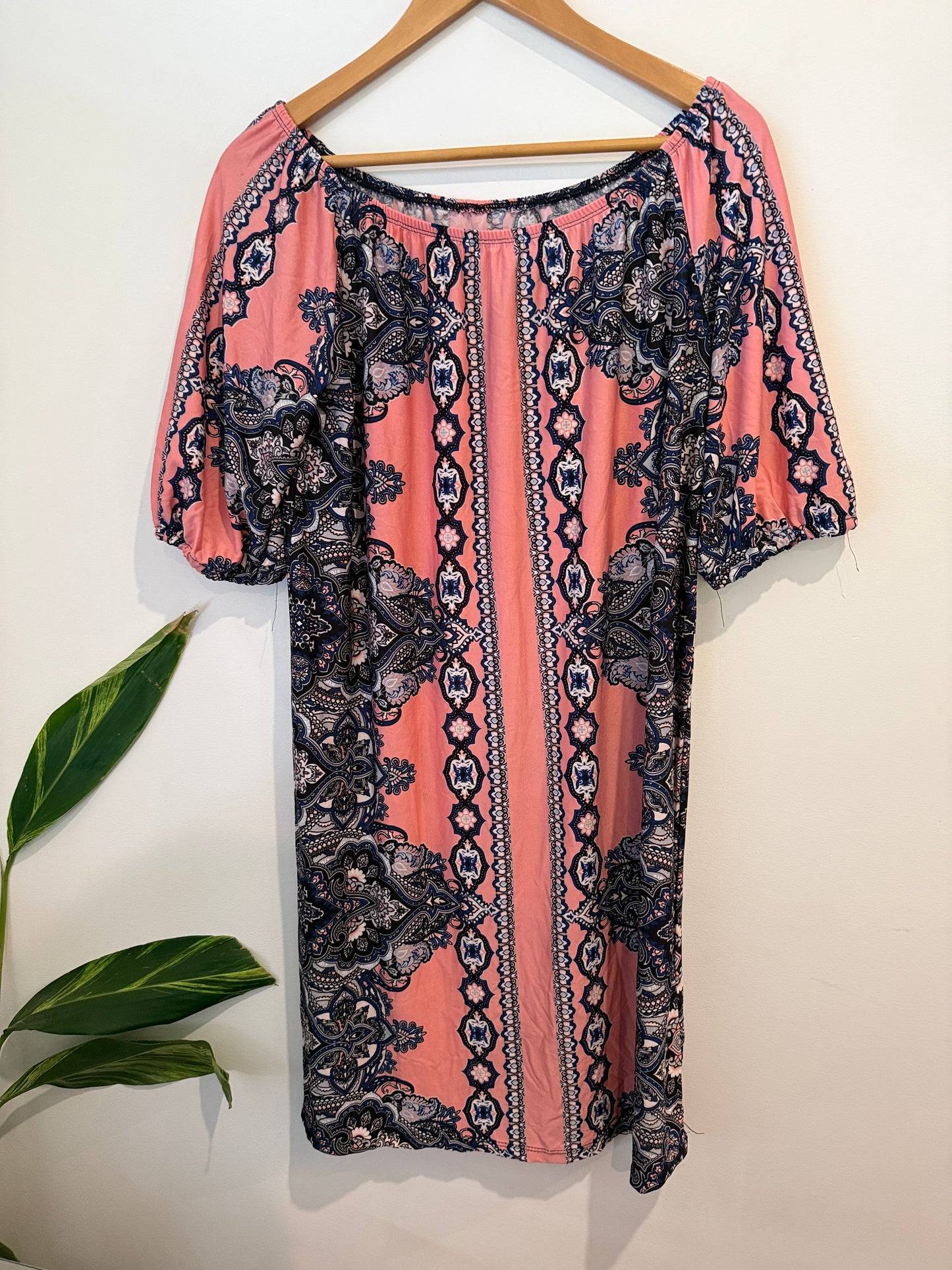 Brand Unknown Paisley Print Shift Dress Size U/arm to U/arm 54cm