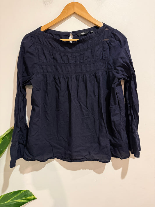 Uniqlo Long-sleeved Top Size XL