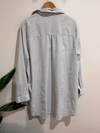 Shein Curve Striped Oversized Shirt Size 4XL | U/Arm to U/Arm 69cm