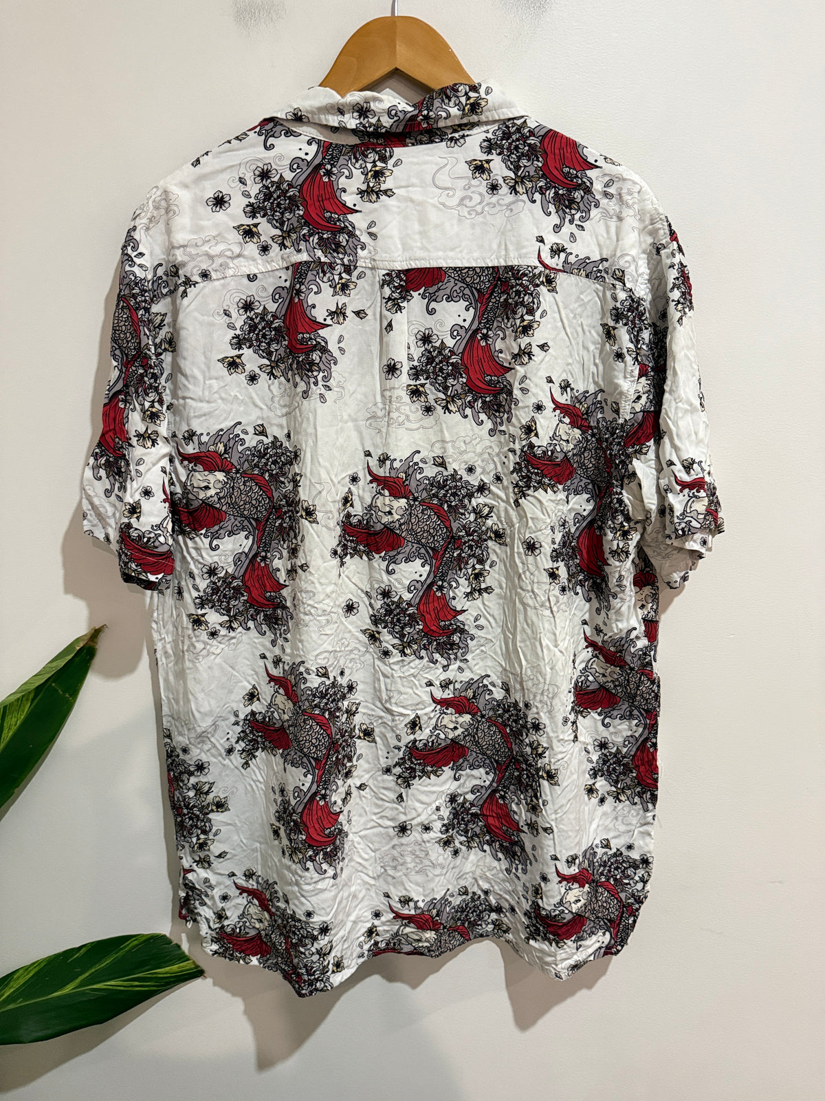 Absent Short-sleeve Resort Size L