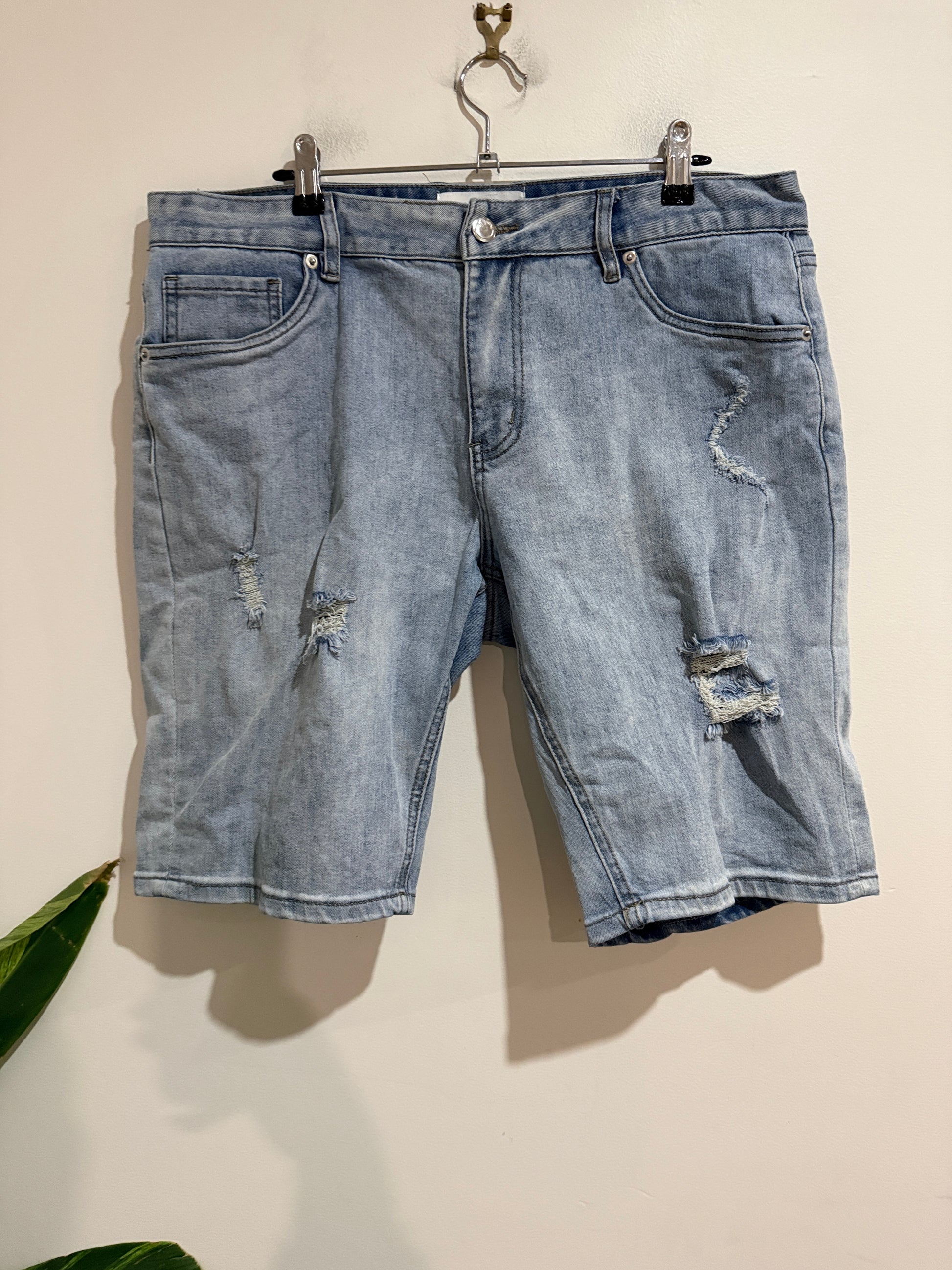 Yd. Distressed Denim Shorts Size 36