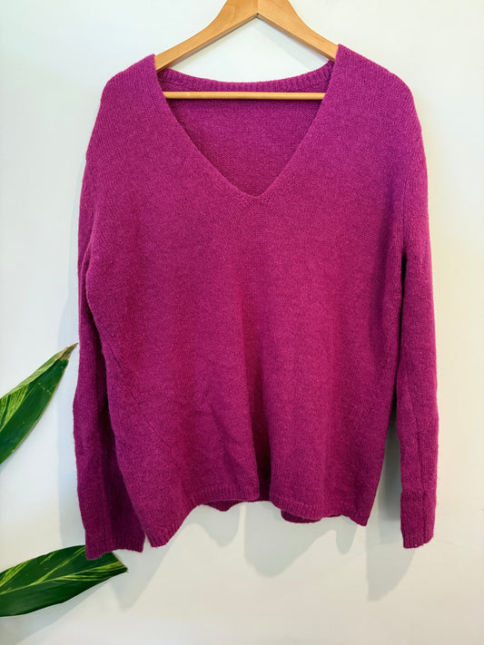 ELK V-neck Knit Sweater Size U/Arm to U/Arm 56cm