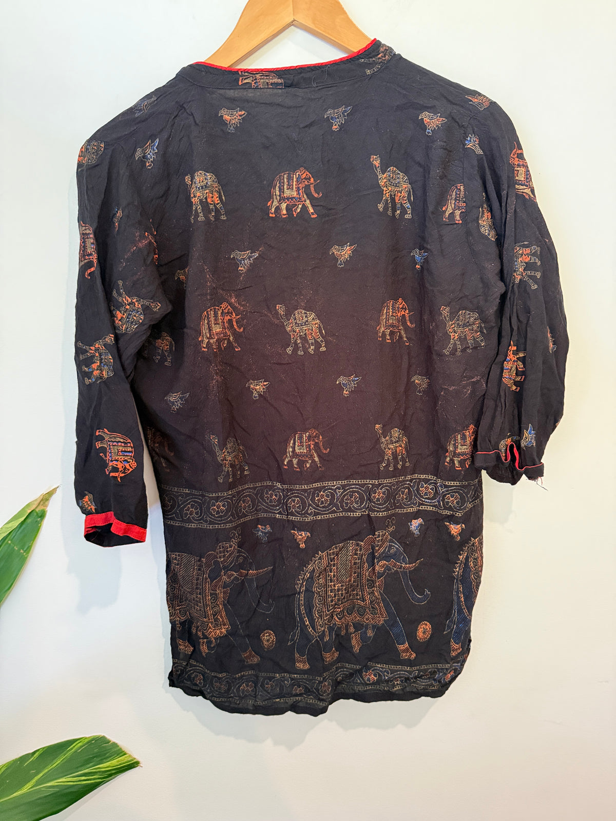 Brand Unknown Traditional Short Kurta Size 44 | U/Arm to U/Arm 49cm