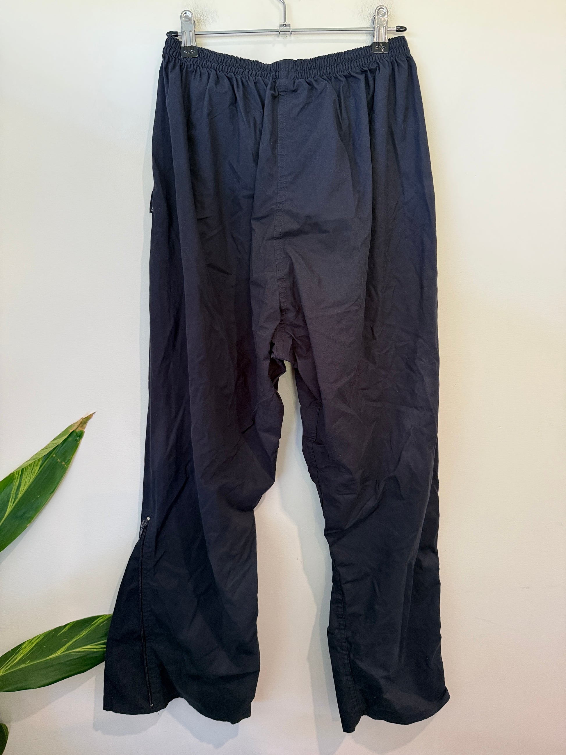 Regatta Windbreaker Track Pants Size M | Waist 28"-38" | 71-76cm
