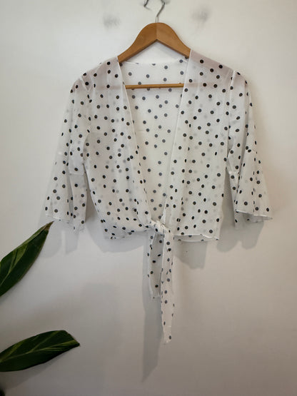 Brand Unknown Tie-front Cropped Top Size U/Arm to U/Arm 45cm