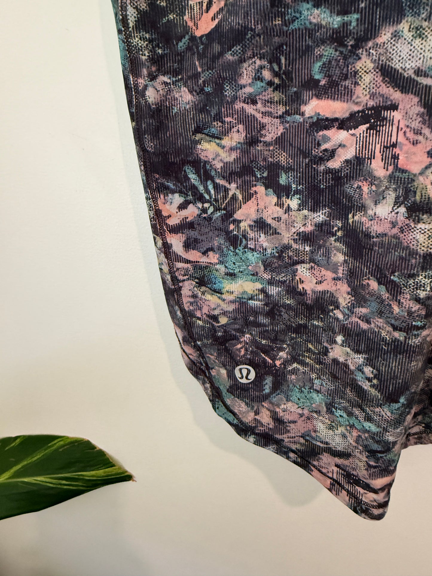 Lululemon Floral Print Tops Size U/Arm to U/Arm 44cm