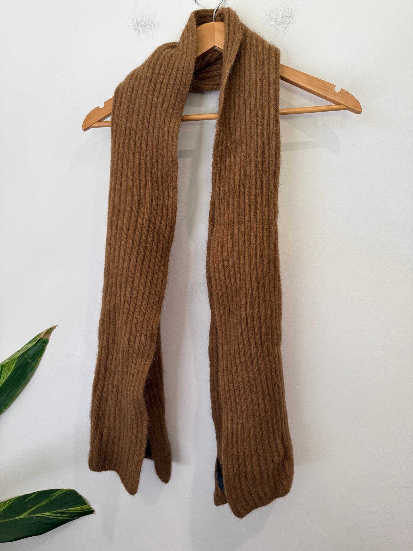 MERINO MINK Ribbed Knit Scarf