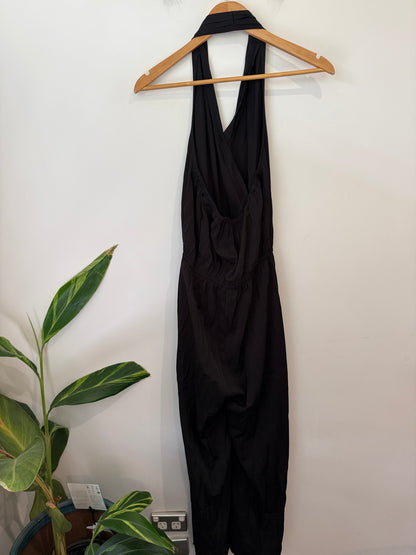 Nevahu Halterneck Jumpsuit Size M | U/Arm to U/Arm 37cm | Waist 104cm