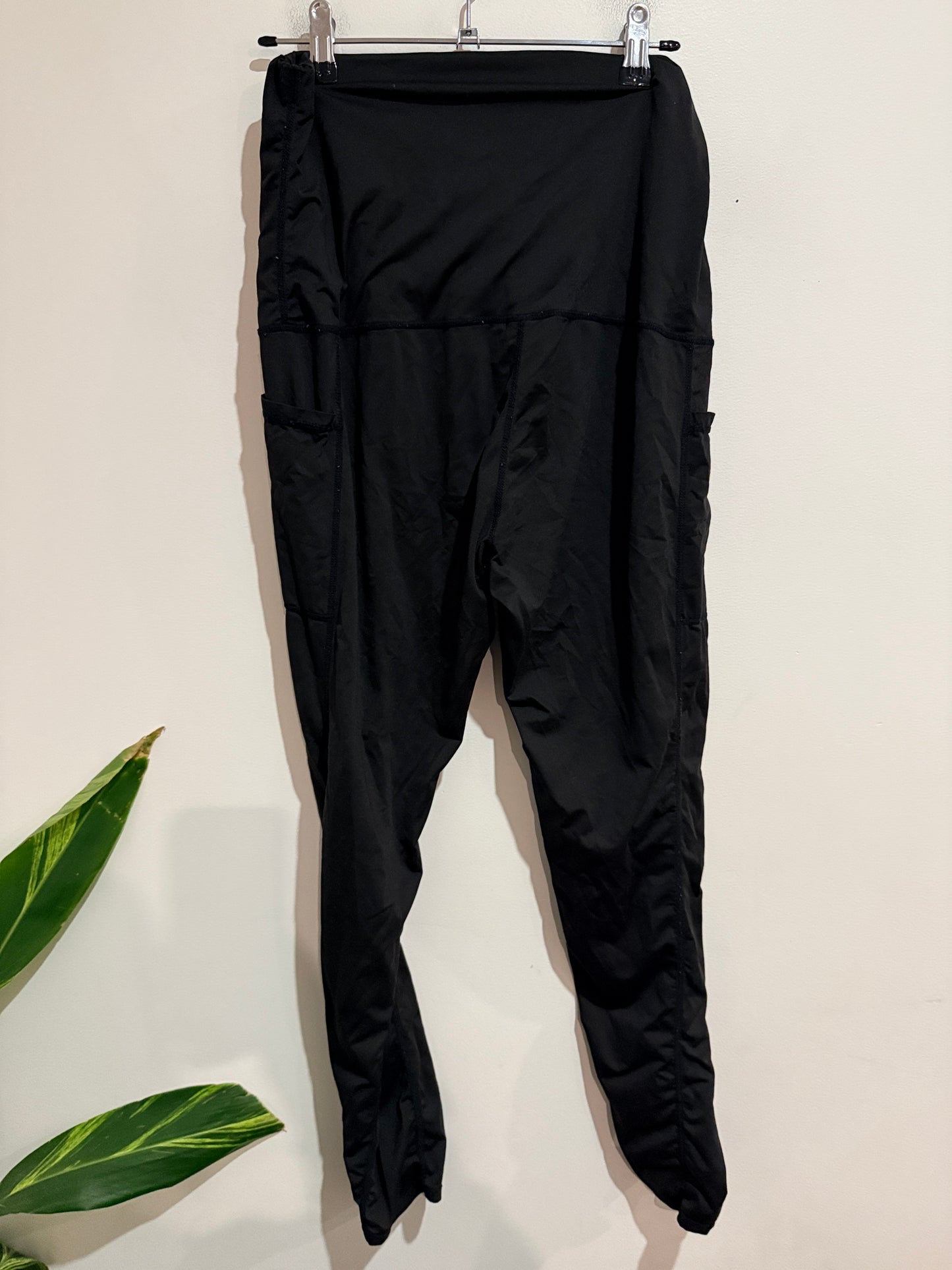 Brand Unknown Activewear Pants Size Waist 70cm