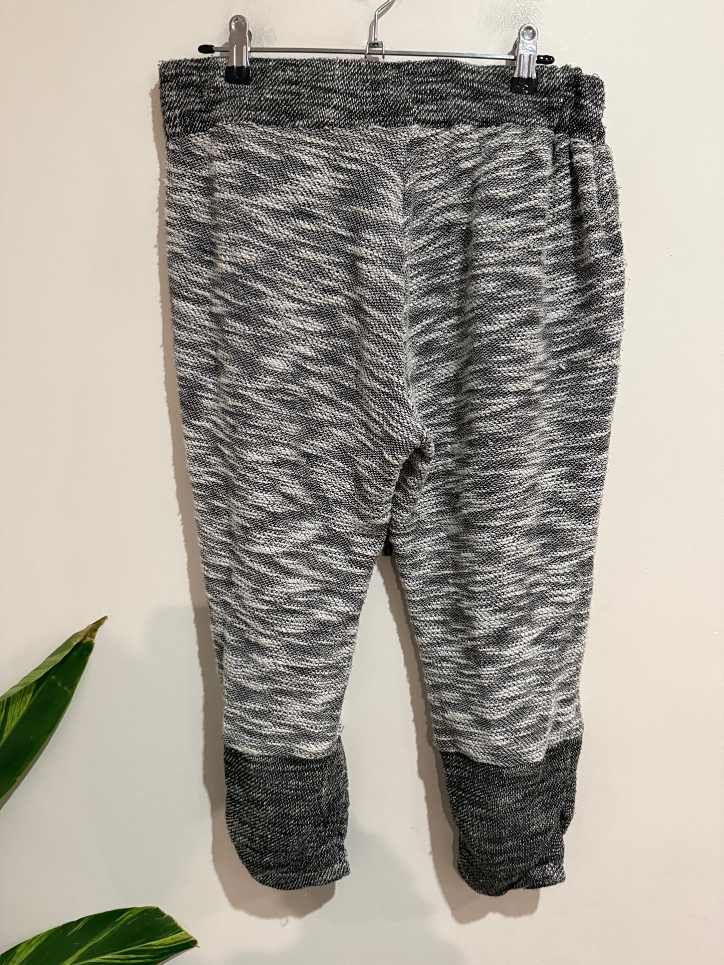 Decjuba Lounge Joggers Size S