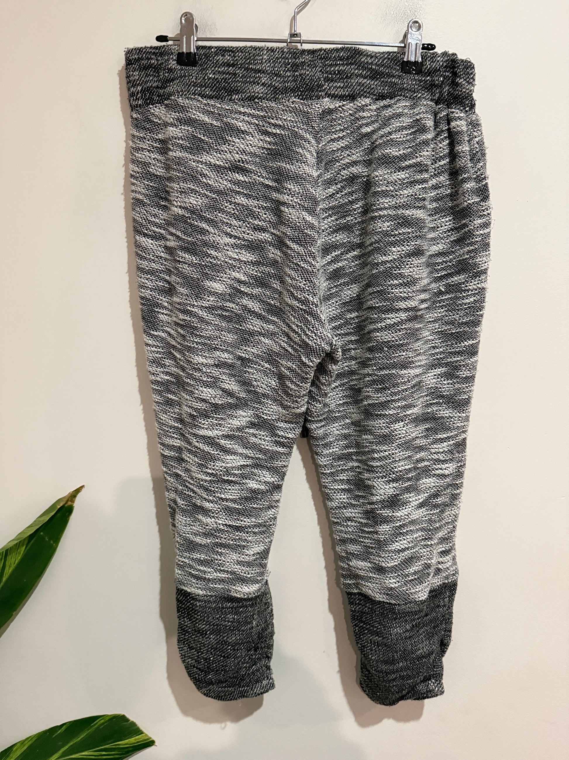 Decjuba Lounge Joggers Size S