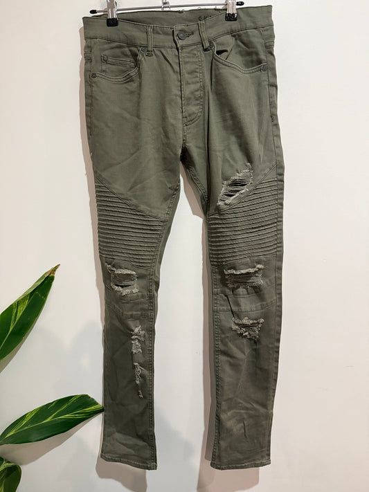 Divided Size 28 Skinny Distressed Jeans