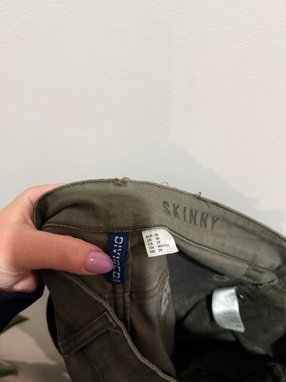 Divided Size 28 Skinny Distressed Jeans