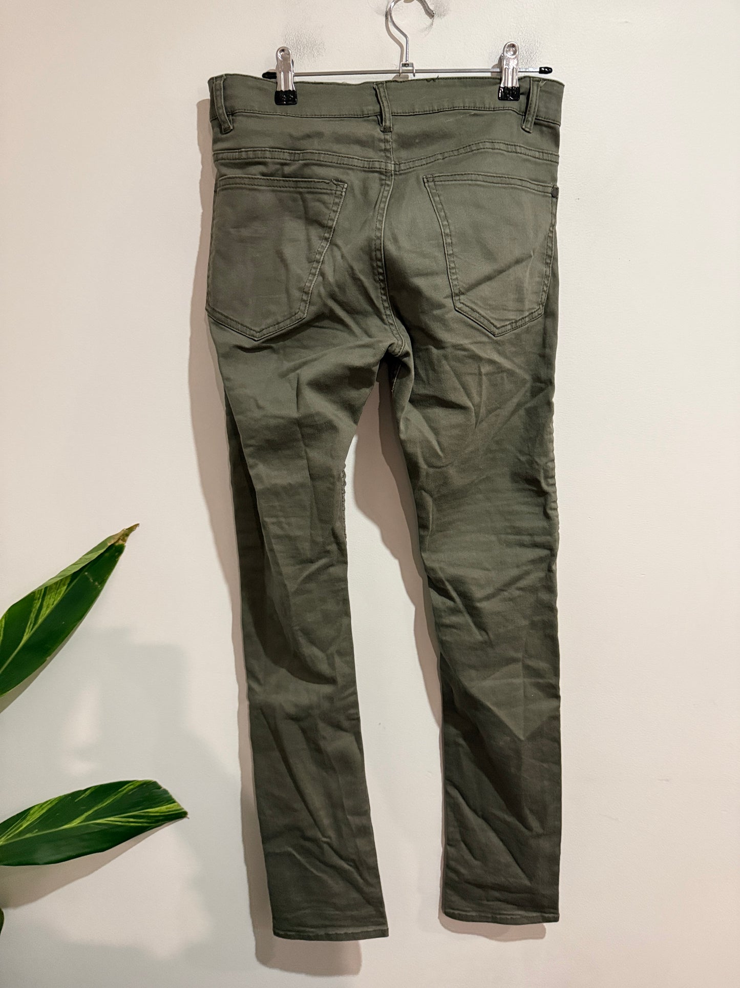 Divided Size 28 Skinny Distressed Jeans