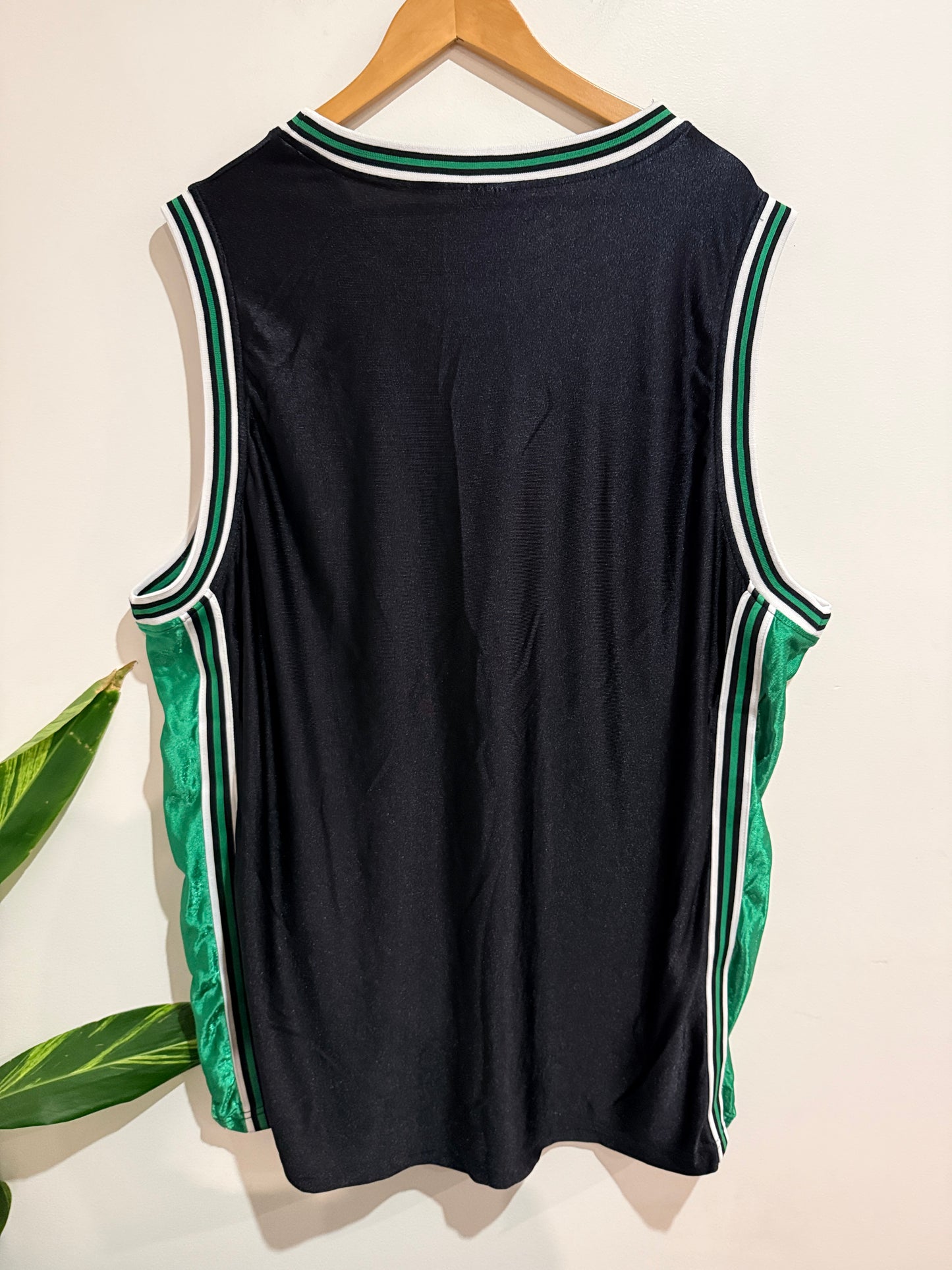 Adidas Size 2XL Basketball Jersey