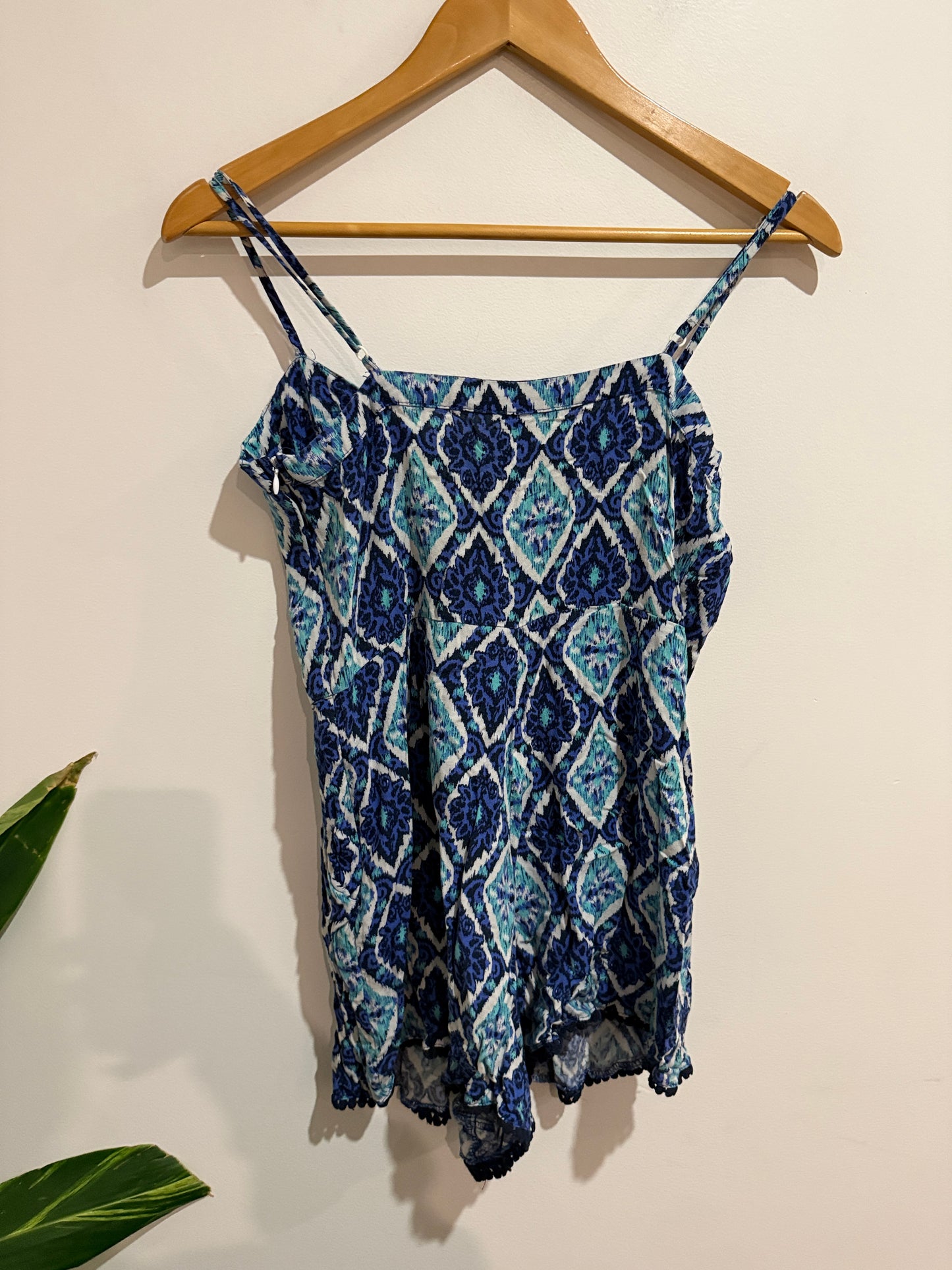 Brand Unknown Size M Viscose Diamond Print Romper