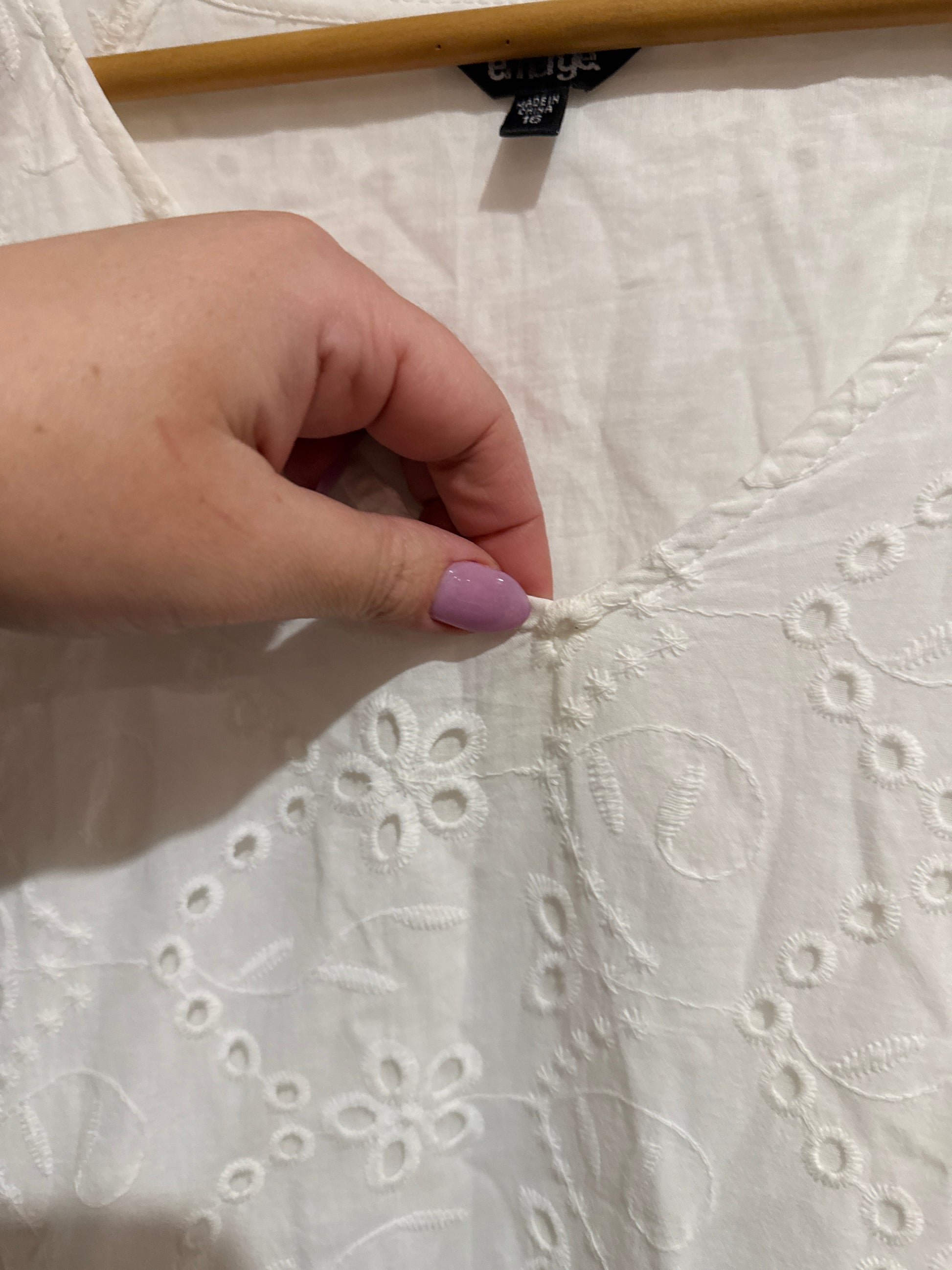 Emerge Size 16 Broderie Tiered Dress