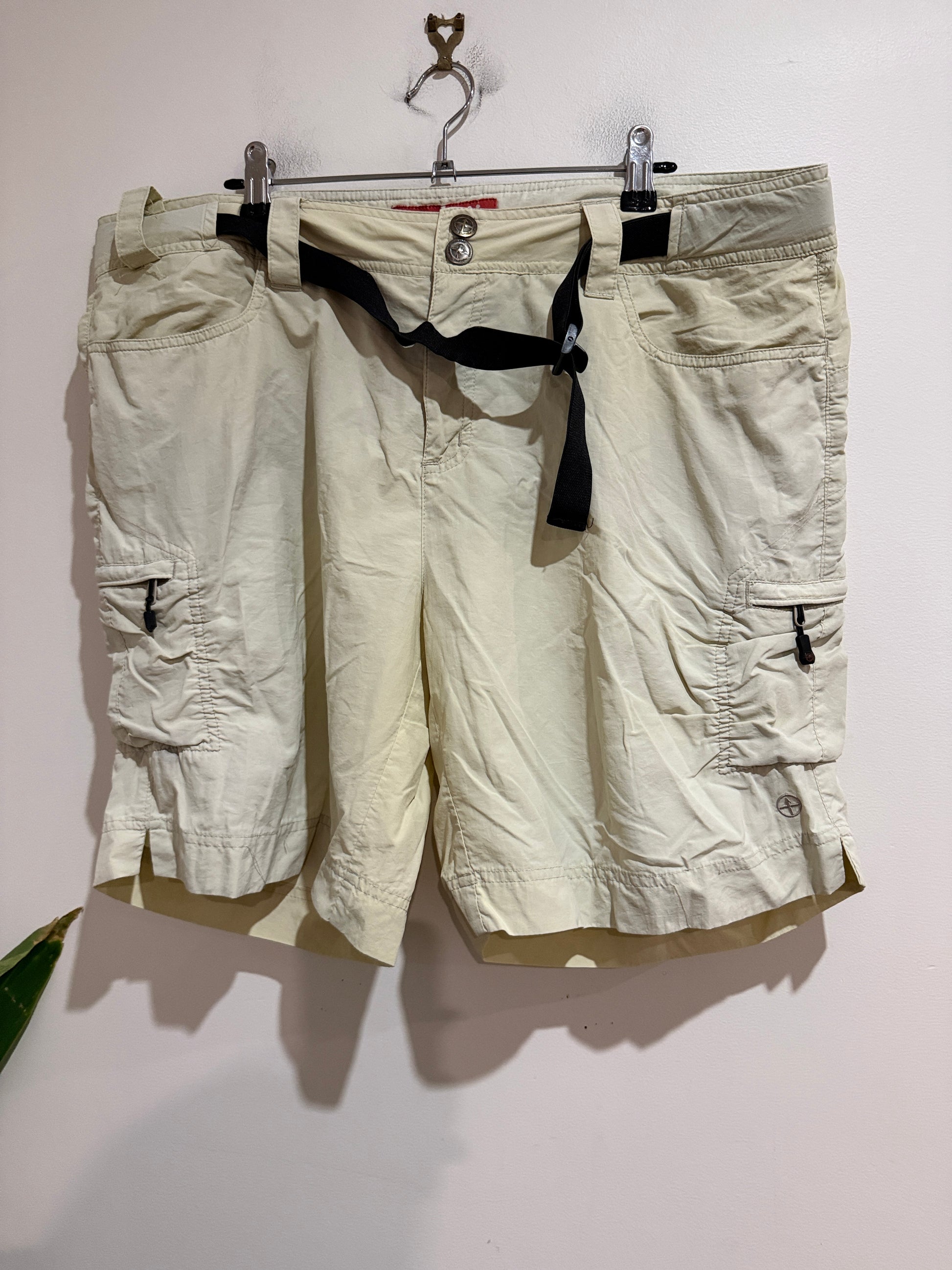 Vigilante Size 18 Cargo Shorts