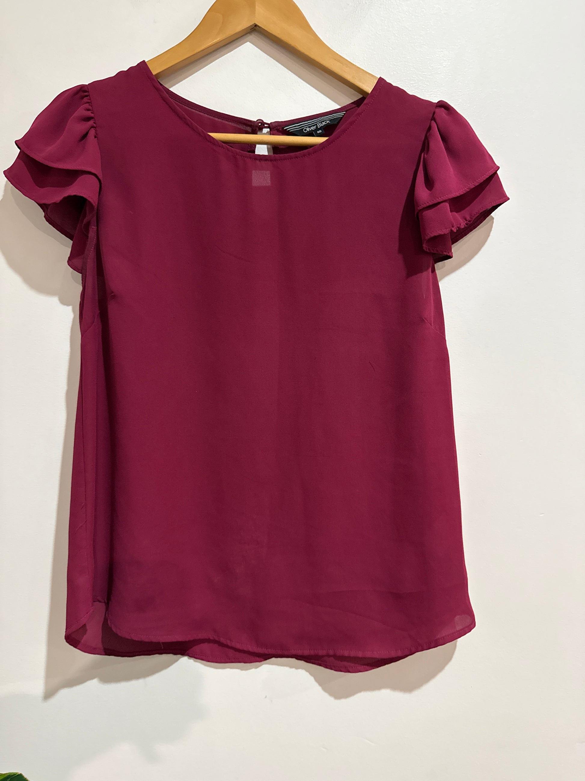 Oliver Black Size 10 Ruffle Sleeve Top