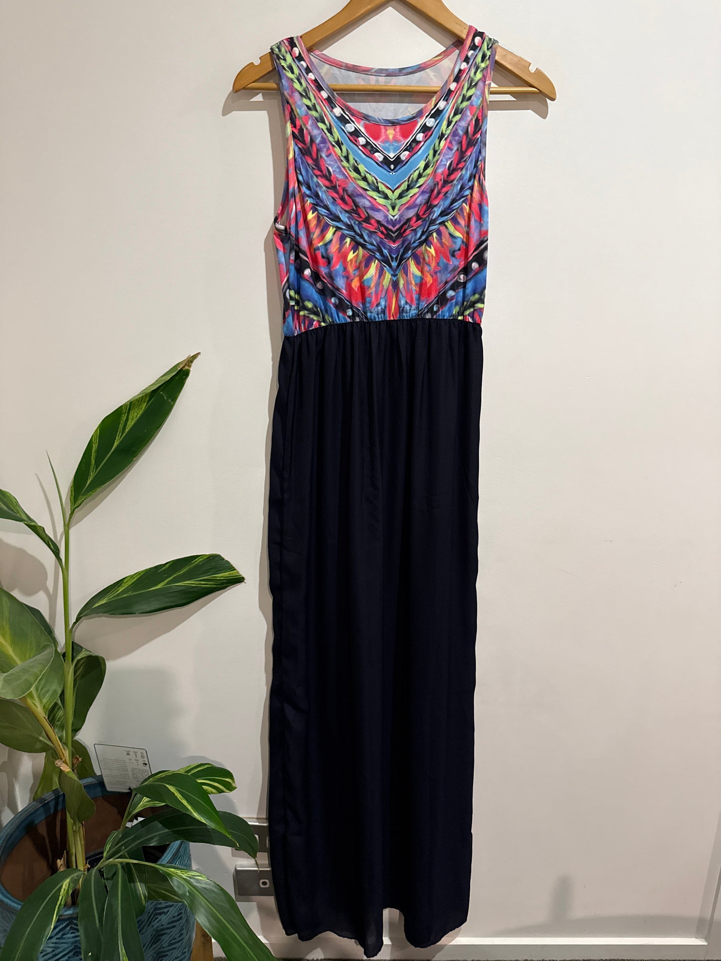 Brand Unknown Size U/Arm to U/Arm 39cm Sleeveless Dress