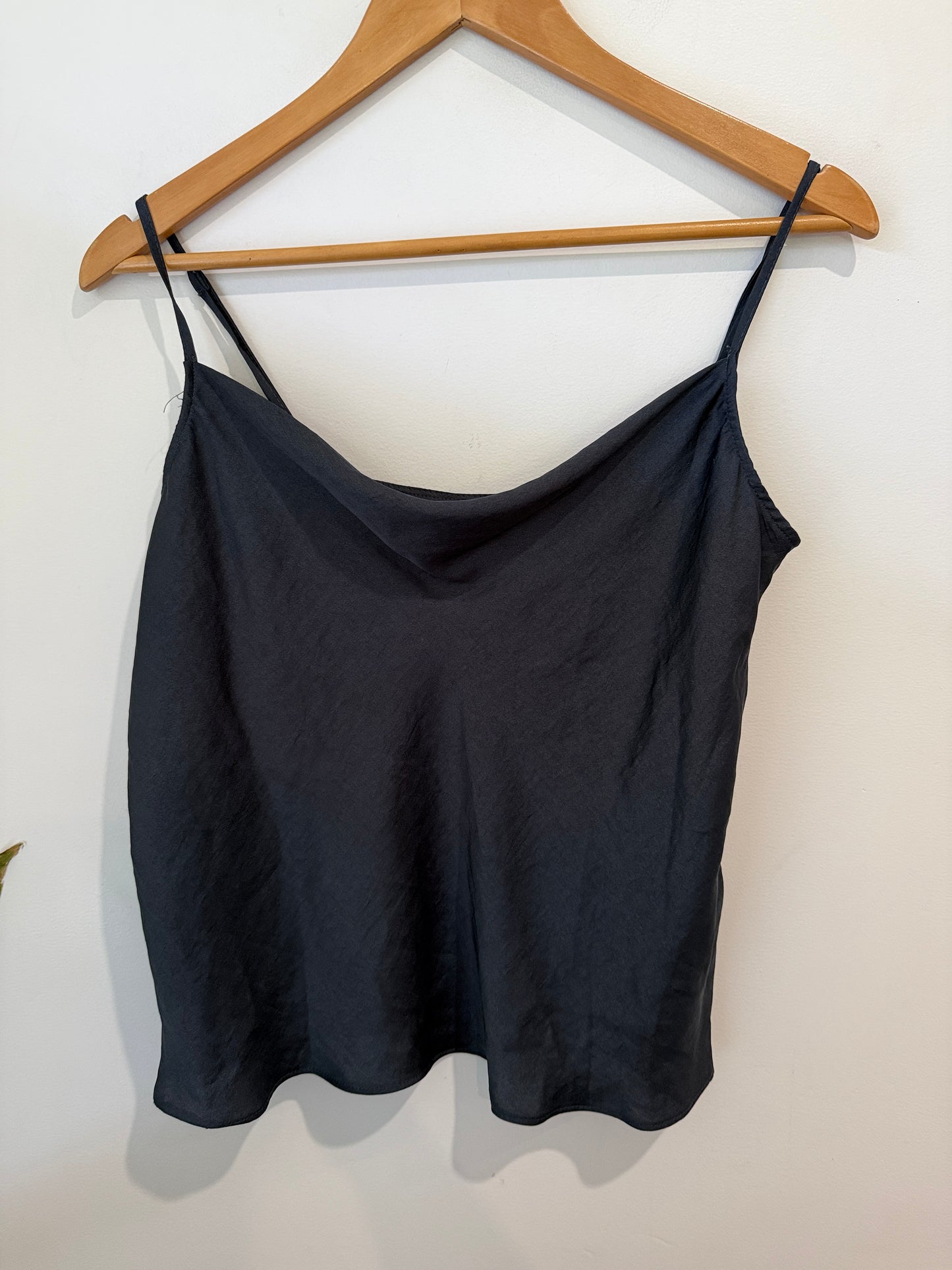 Glassons Cowl Neck Camisole Top Size U/Arm to U/Arm 49cm