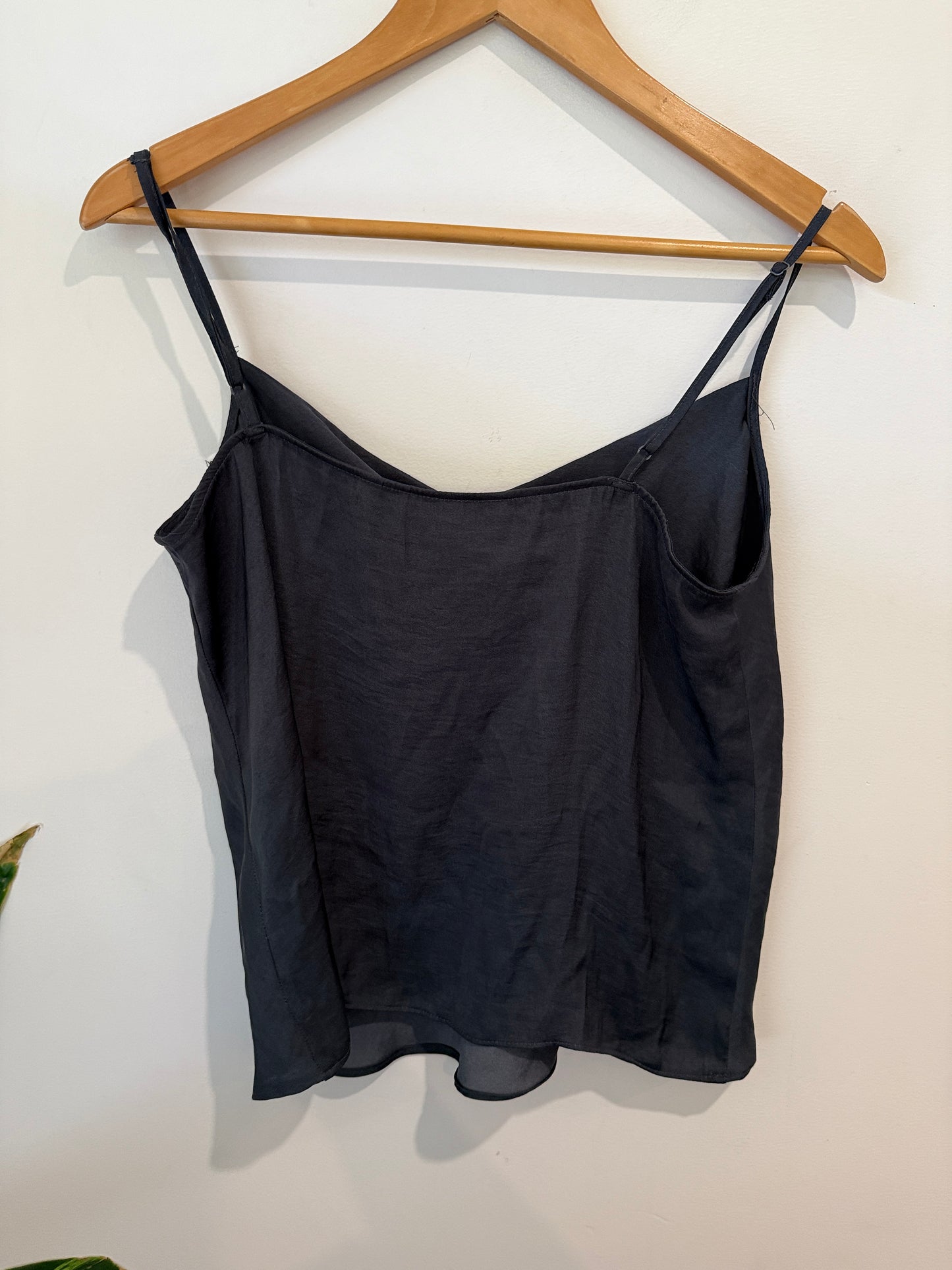 Glassons Cowl Neck Camisole Top Size U/Arm to U/Arm 49cm
