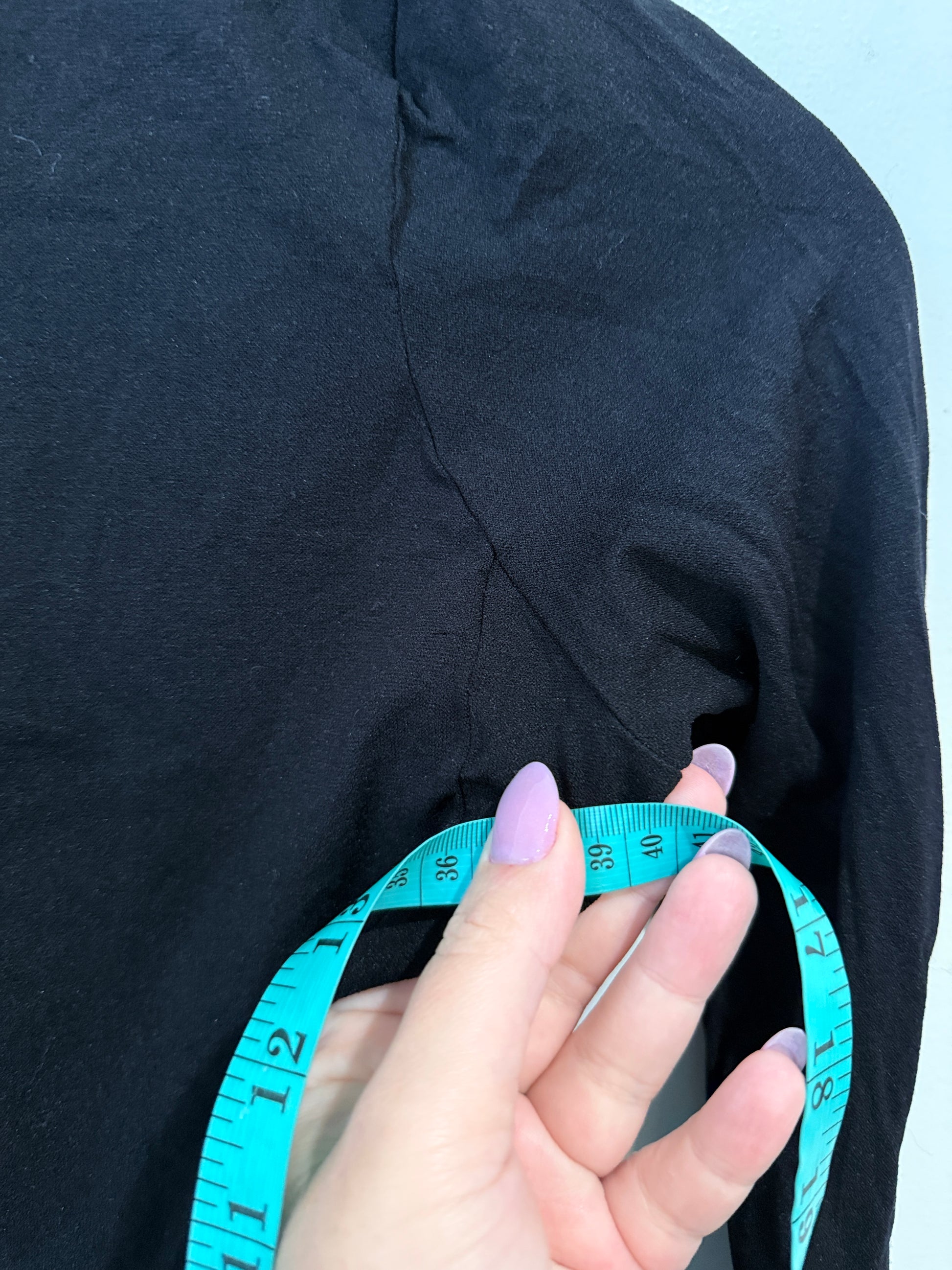 Vigorella Long-sleeve T-shirt Size U/Arm to U/Arm 40cm