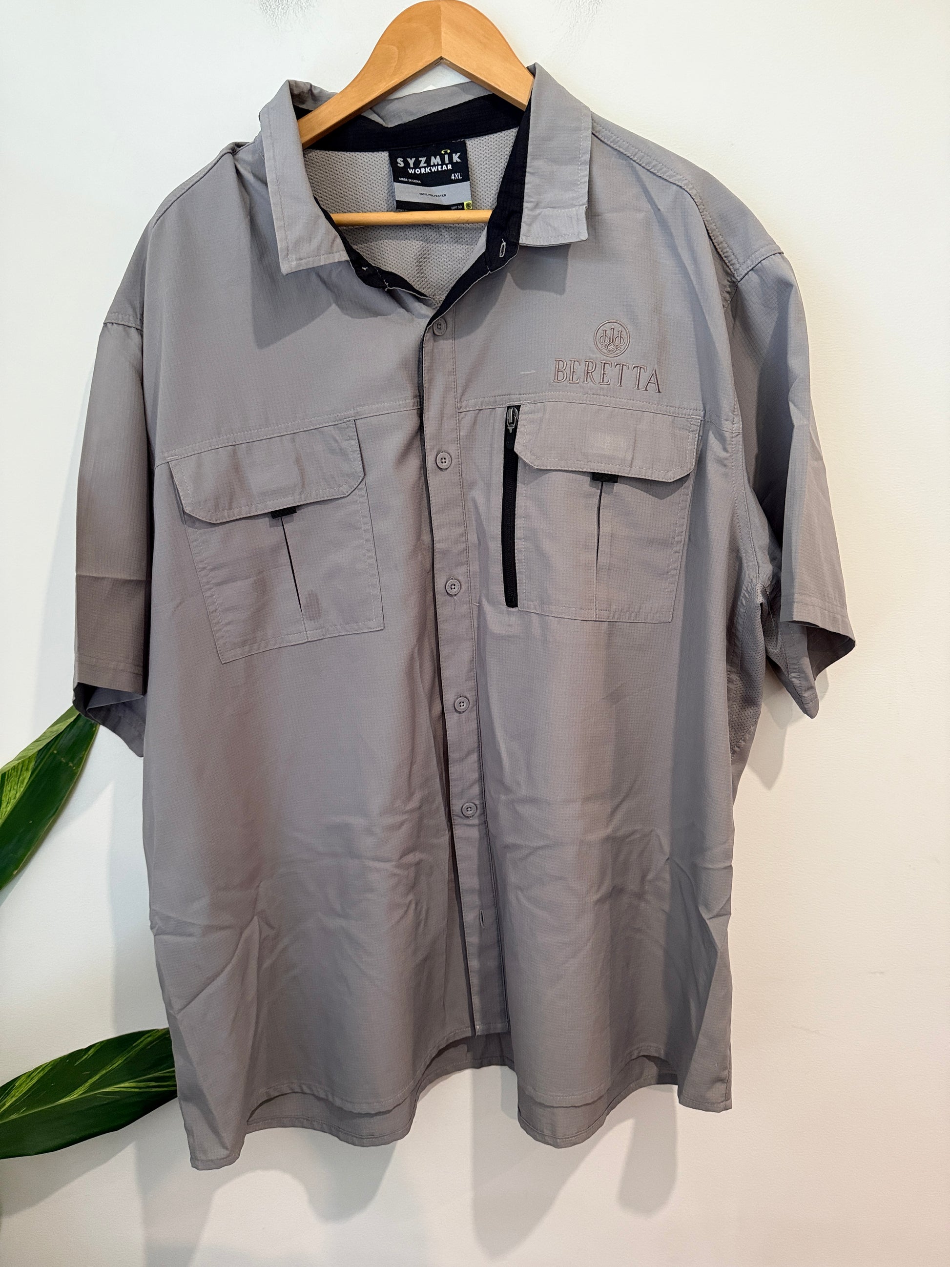 SYZMIK Short Sleeve Shirt Size 4XL