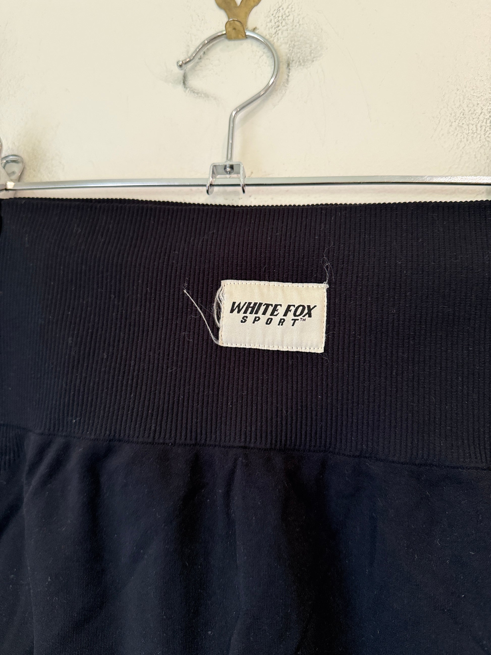 White Fox Sport Seamless Leggings Size Large