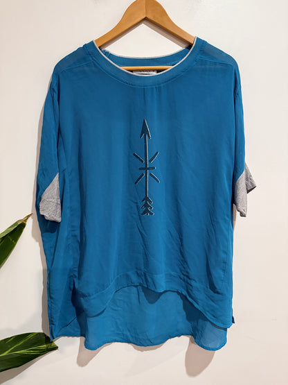 DUO Size 8 Layered Arrow Top