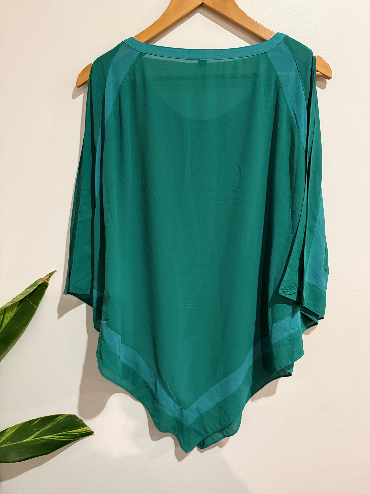 Sable & Minx Size 8 Teal Sheer Contrast Panel Top