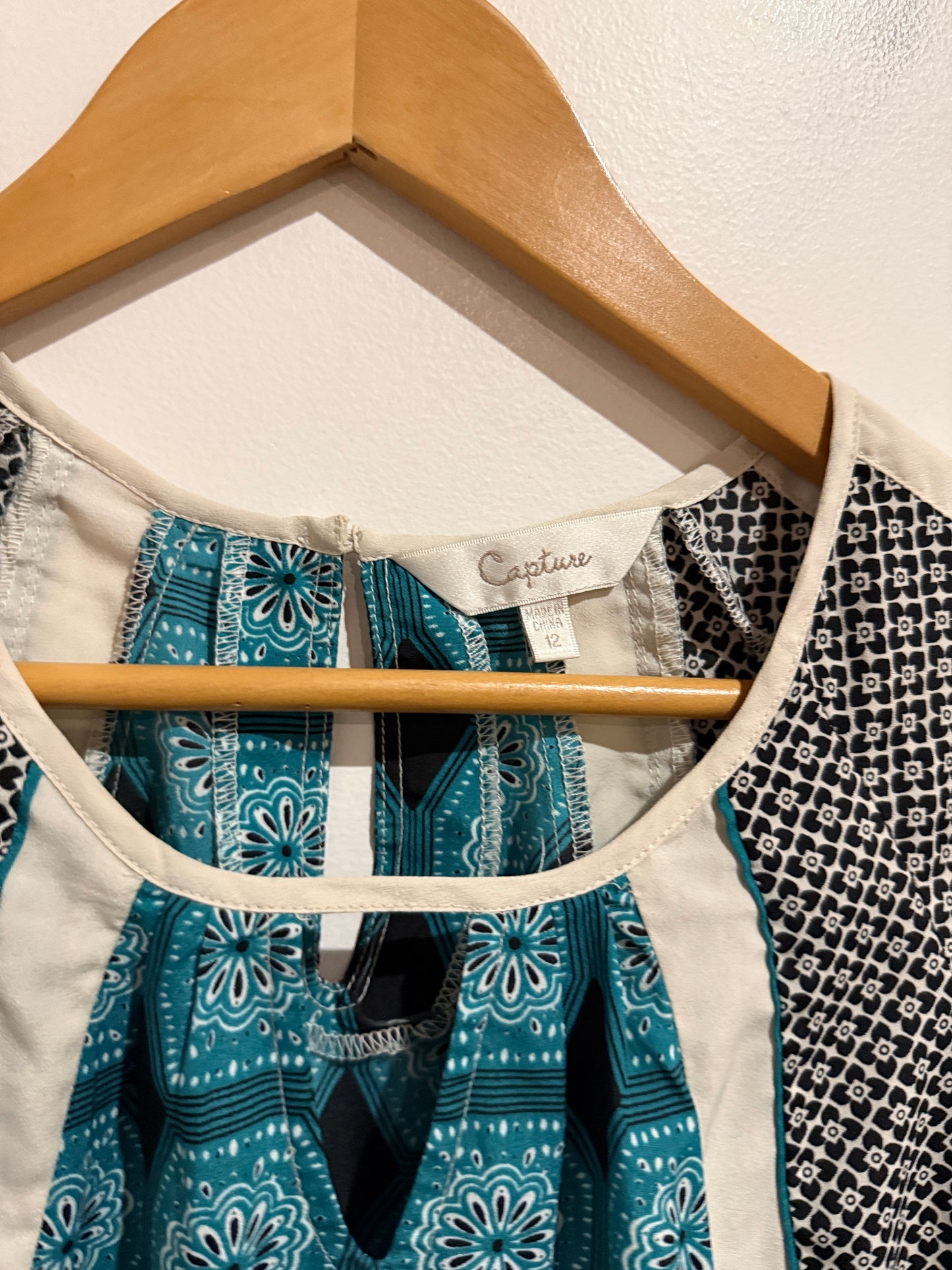 Capture Size 12 Teal Multi Print Top