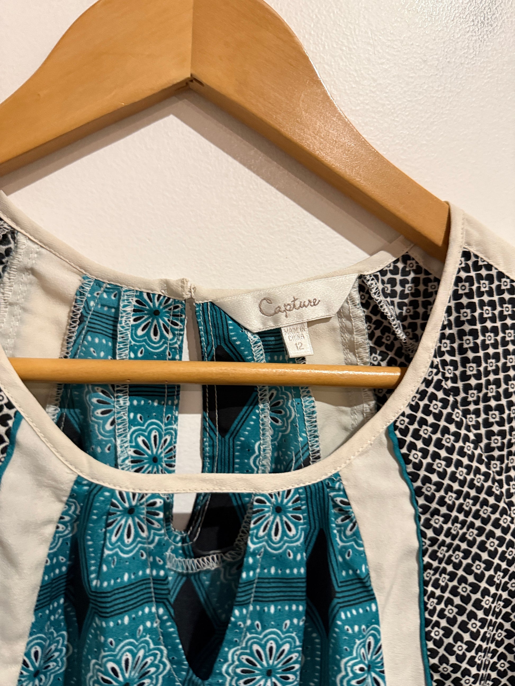 Capture Size 12 Teal Multi Print Top