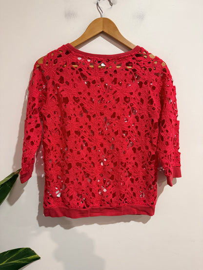 City Collection Size S Red Floral Crochet Lace Top