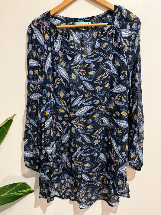 Blue Illusion Size M Navy Paisley Print Blouse
