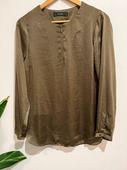Decjuba Size 10 Olive Satin Zip Front Top