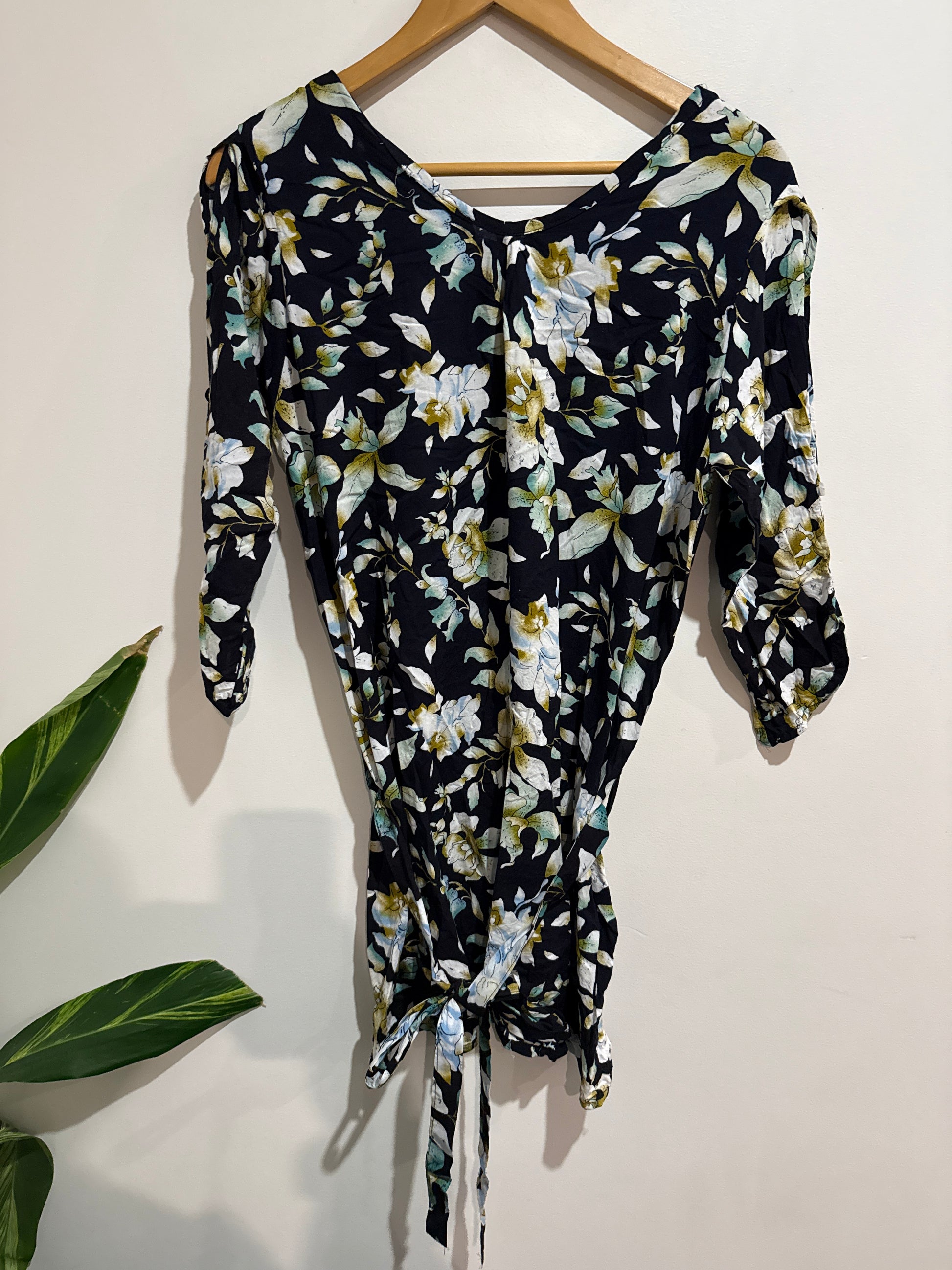 Coconut Gallery Floral Tunic Top Size M