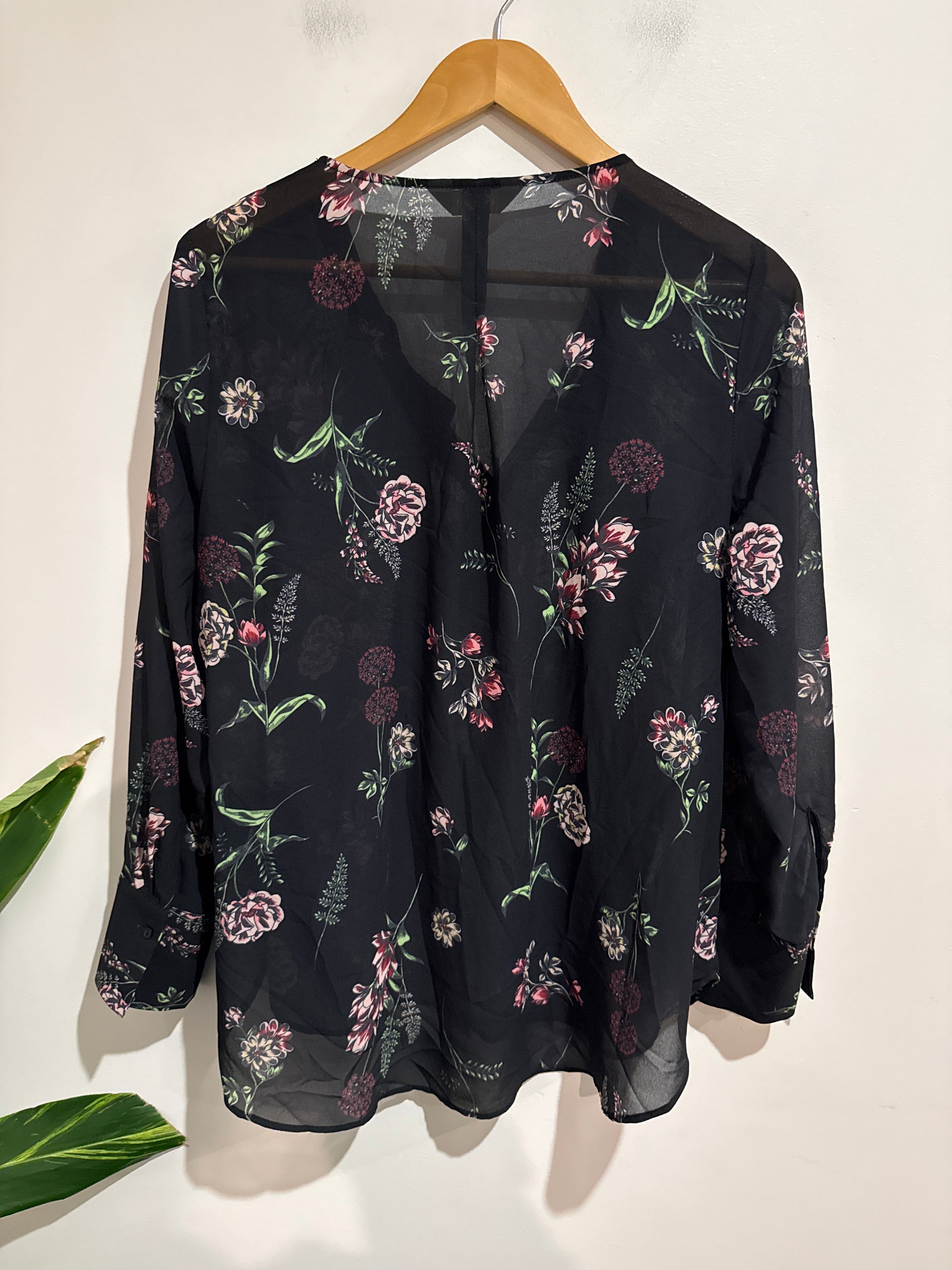 Capture Floral Print Long-sleeve Shirt Size 16