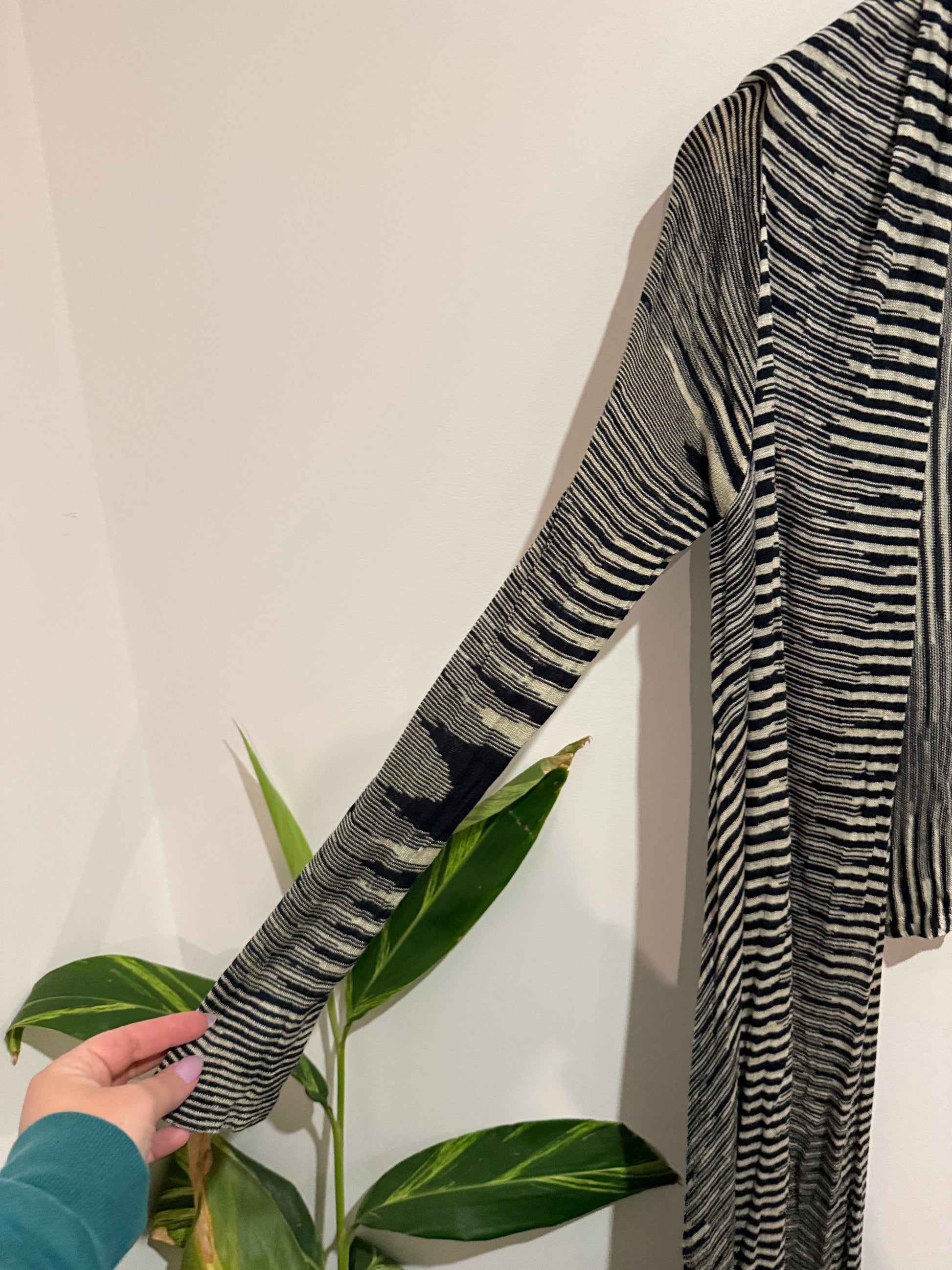 Decjuba Open-front Longline Knit Cardigan Size S/M