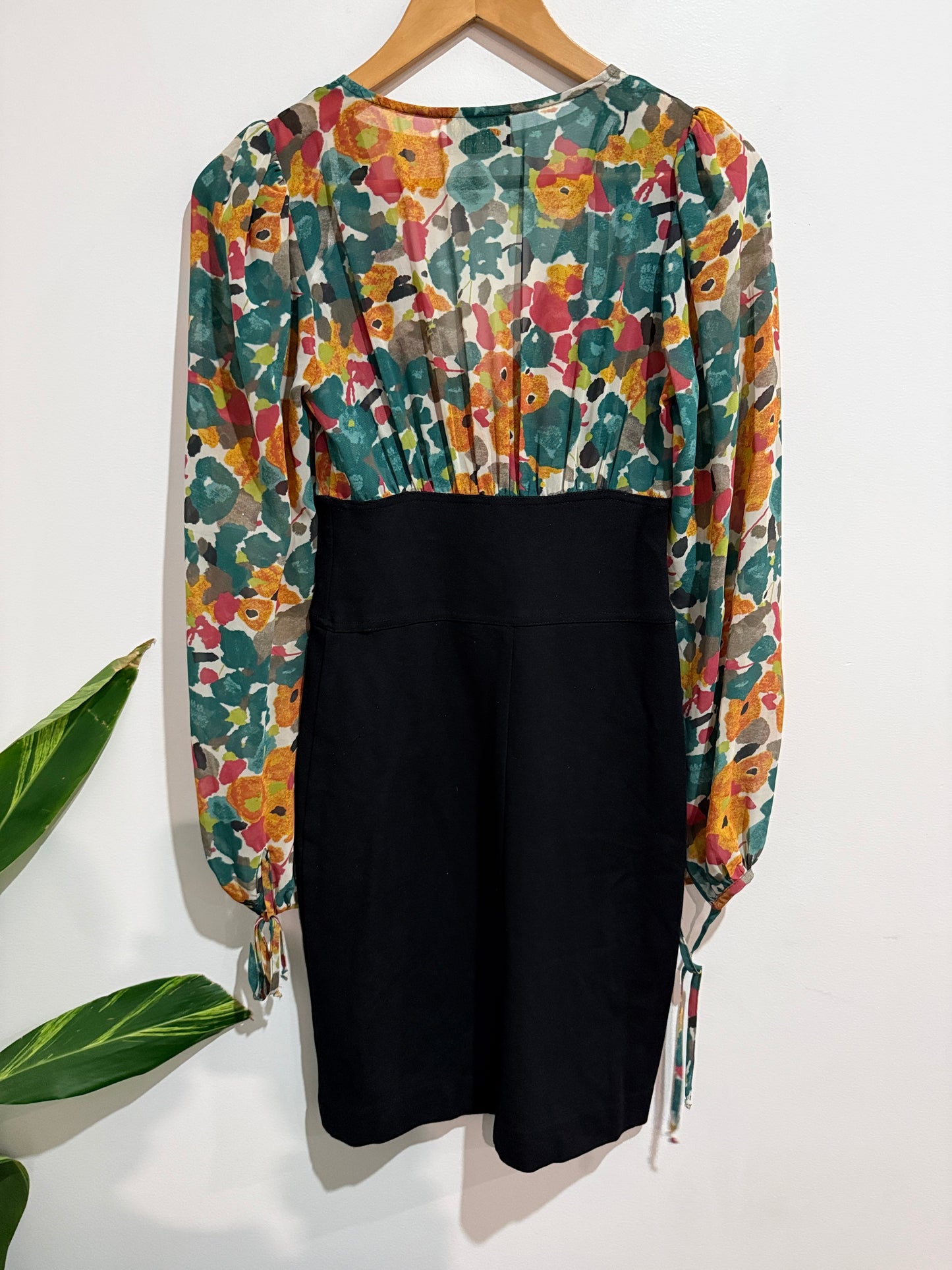 Review Long-sleeve Mini Dress Size 8