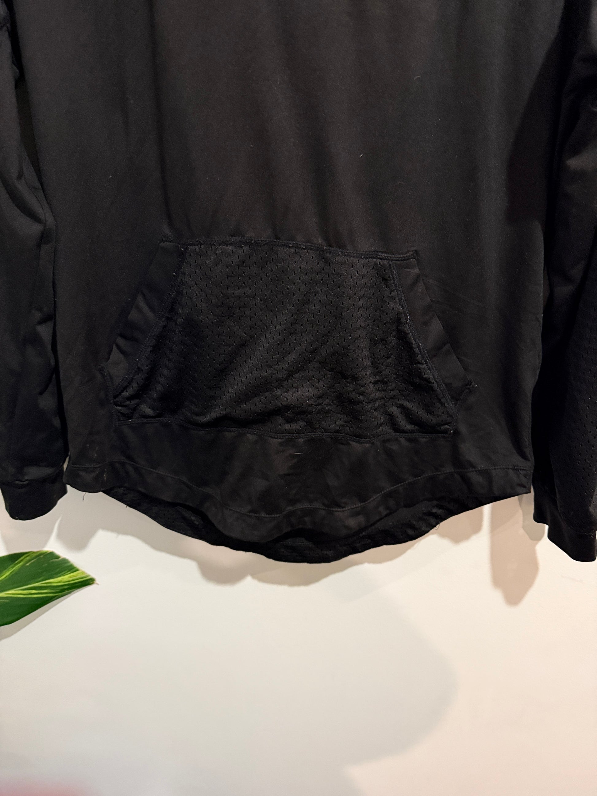Nike Size S Mesh Panel Half Zip Hoodie