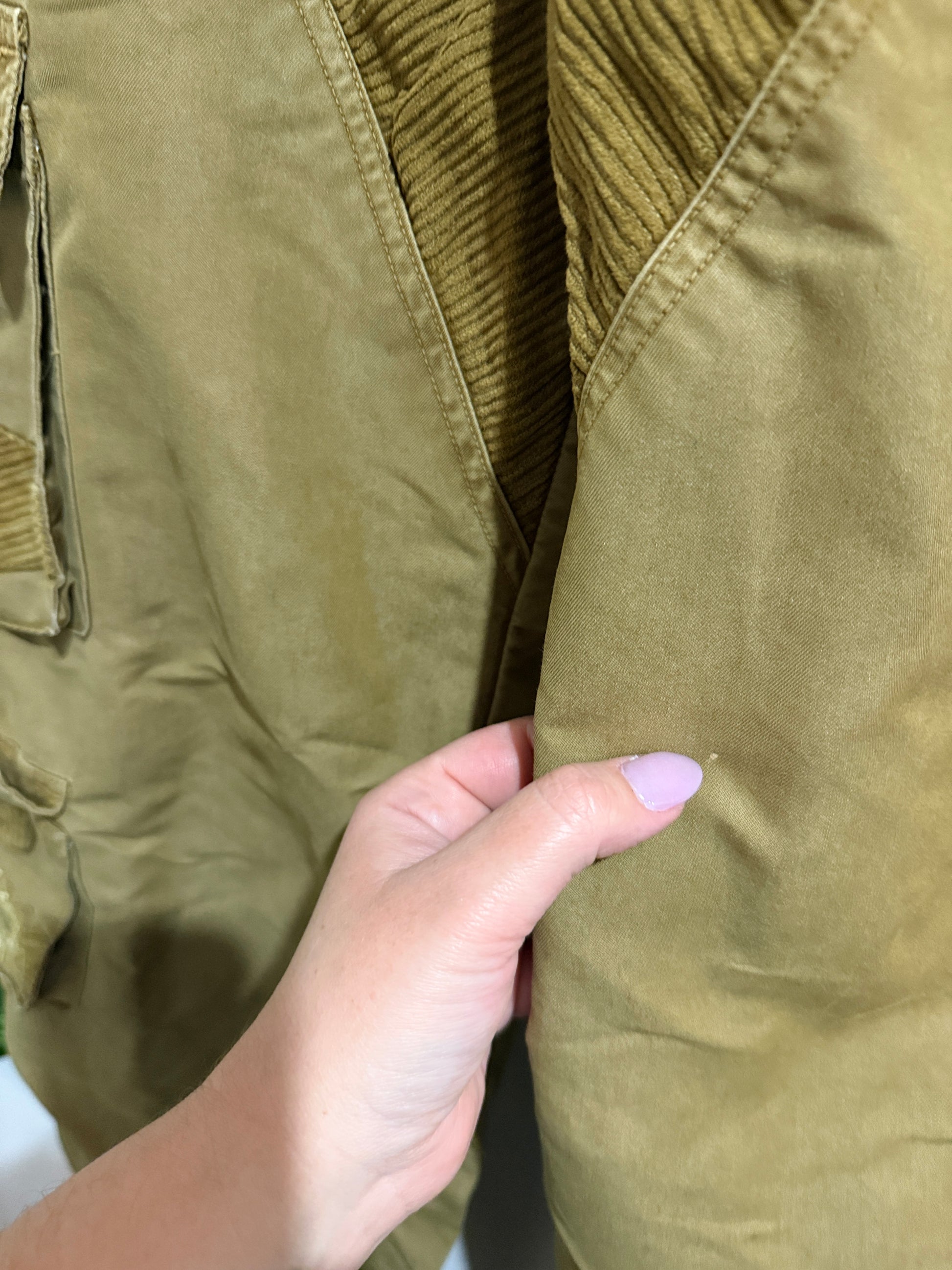 Cross Cargo Size 32 | Waist 82cm Studded Pocket Cargo Pants