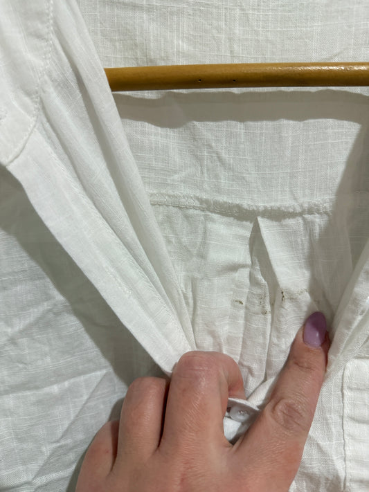 Brand Unknown U/Arm to U/Arm 60cm Button Up Shirt