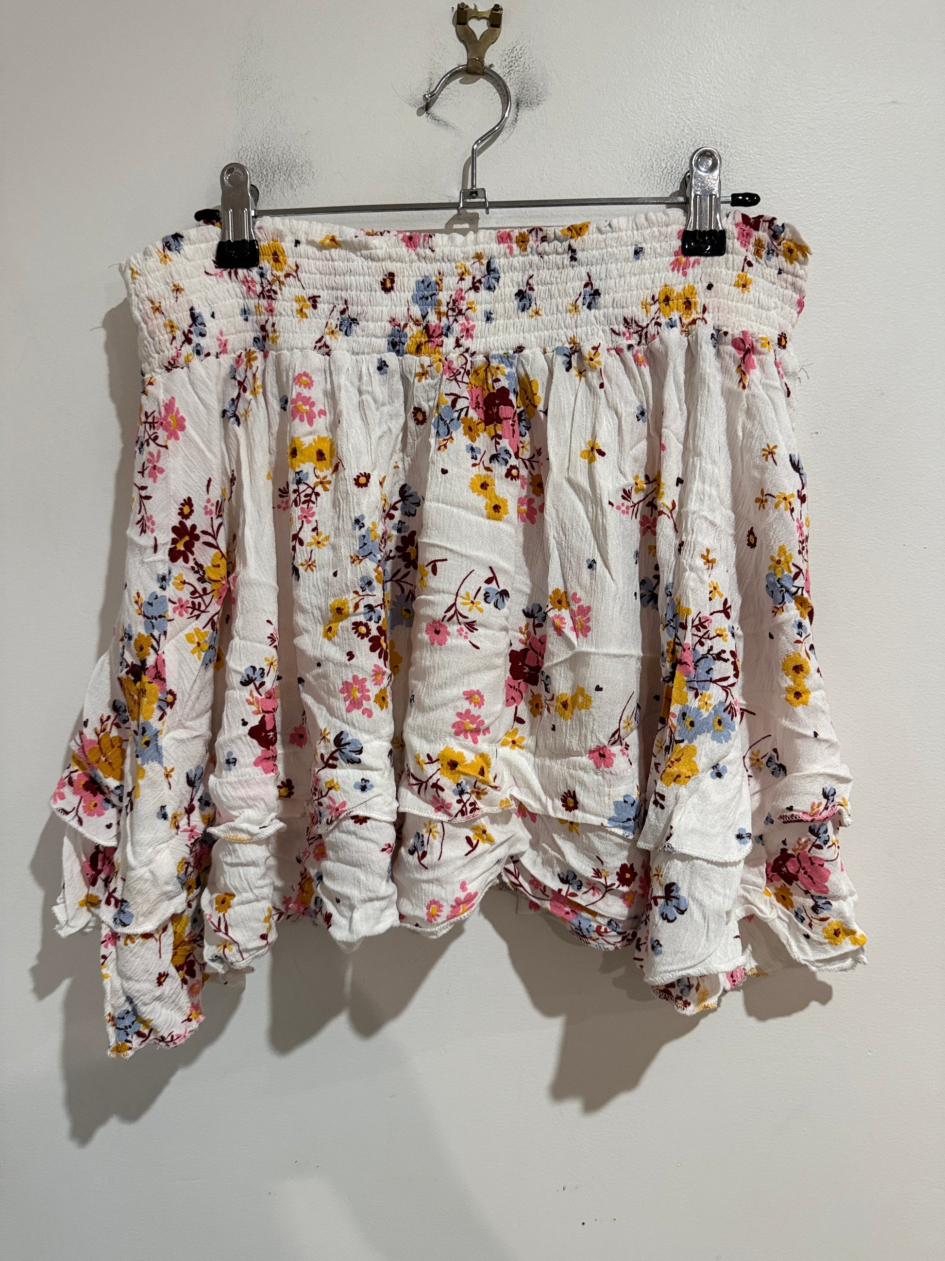 Mirage Size 16 Floral Print Skirt