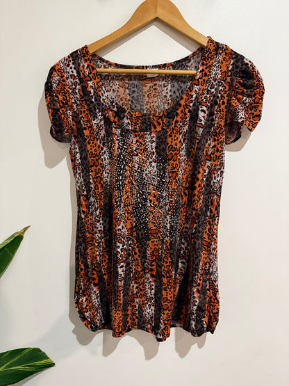Brand Unknown U/Arm to U/Arm 45cm Animal Print Short-Sleeve Top