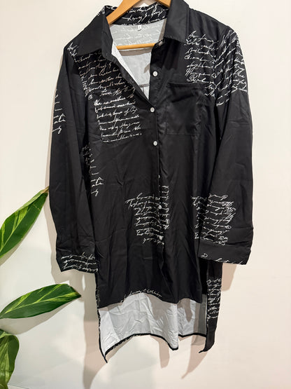 Brand Unknown Size L | U/Arm to U/Arm 53cm Script Print Button Up Shirt