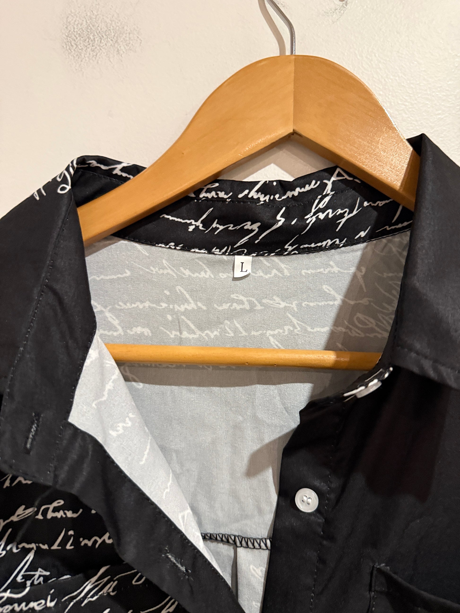 Brand Unknown Size L | U/Arm to U/Arm 53cm Script Print Button Up Shirt