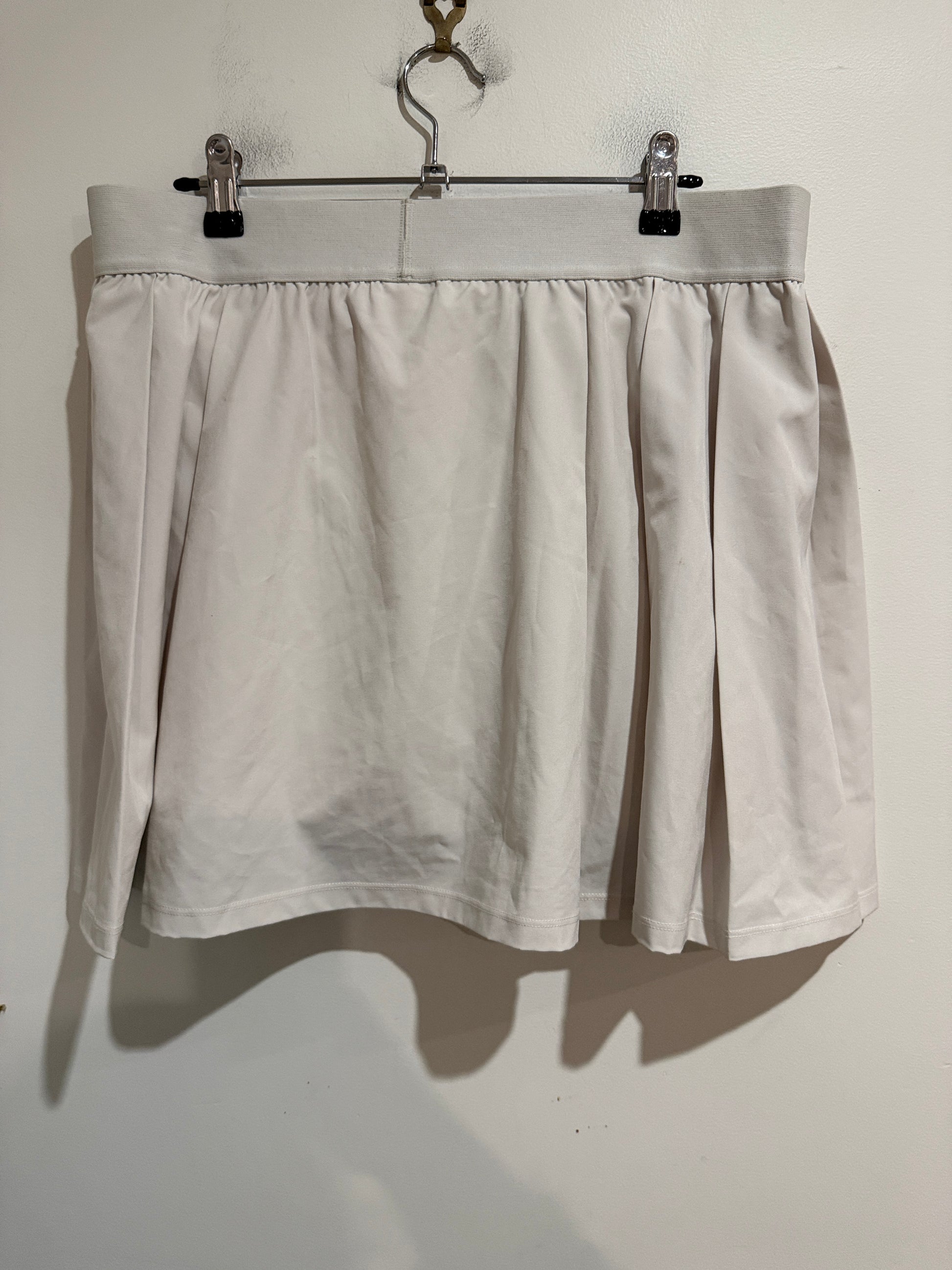 Lonsdale London Size 16 Pleated Skirt