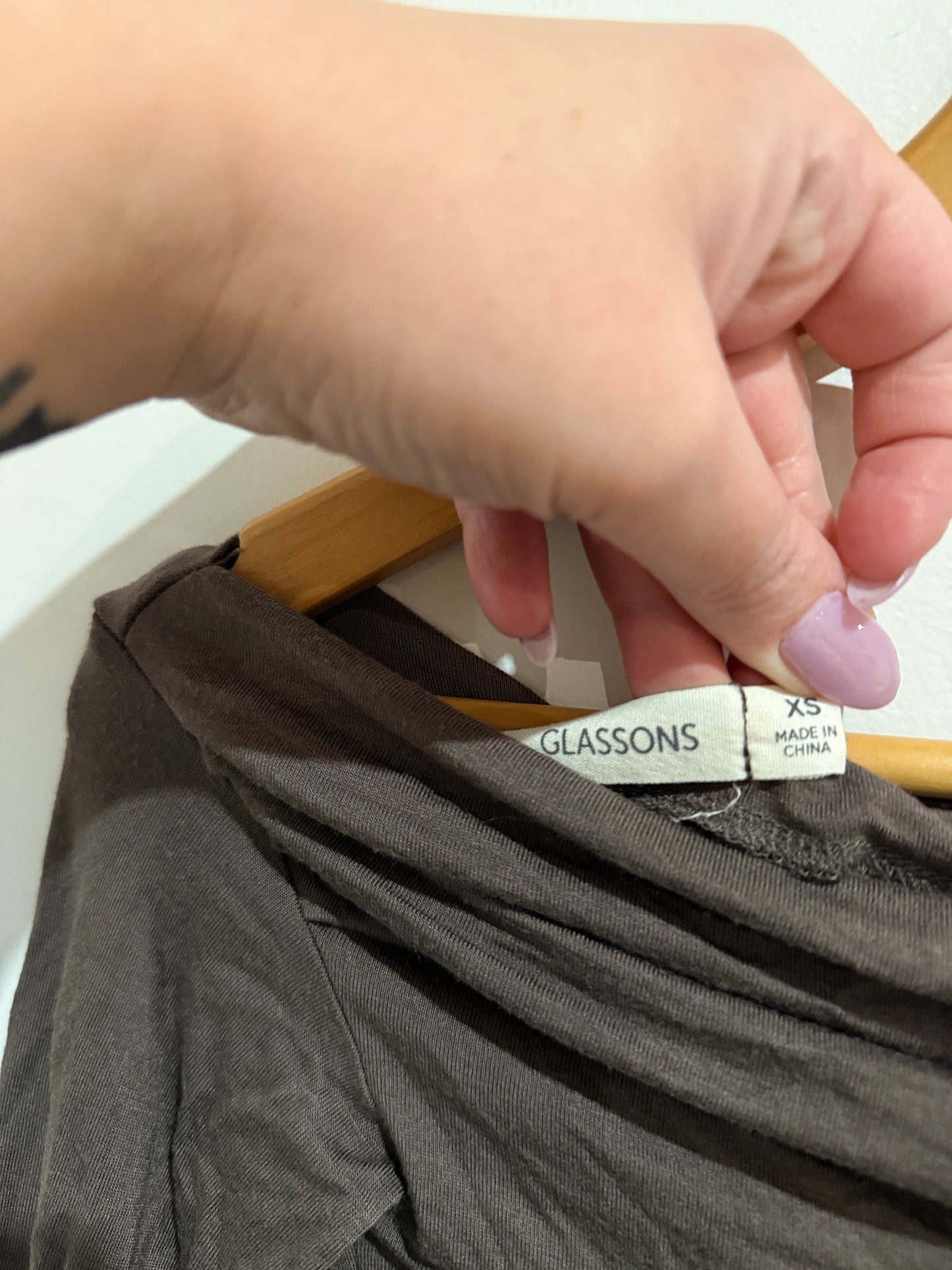 Glassons Size XS Off Shoulder Crop Top