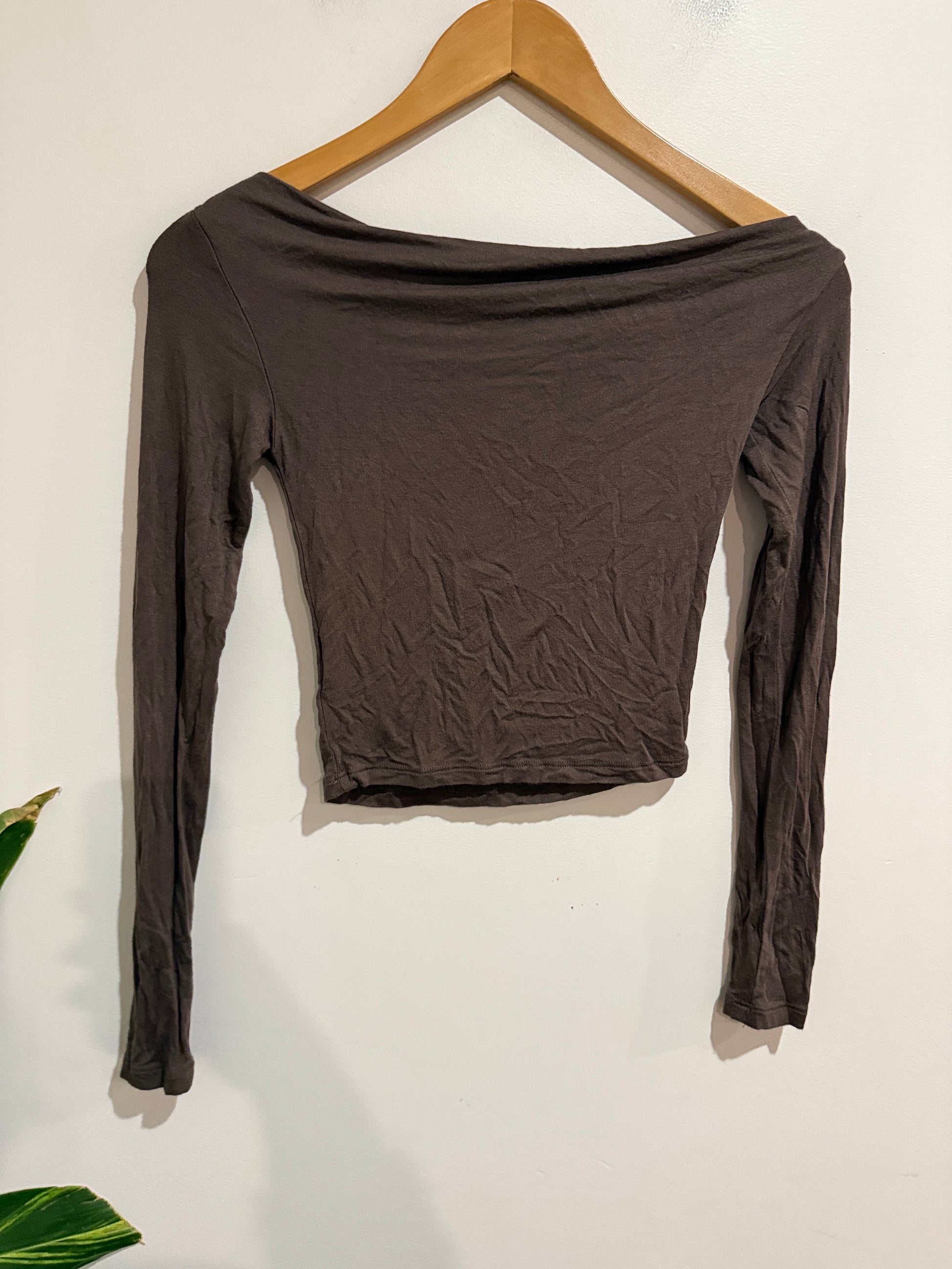 Glassons Size XS Off Shoulder Crop Top